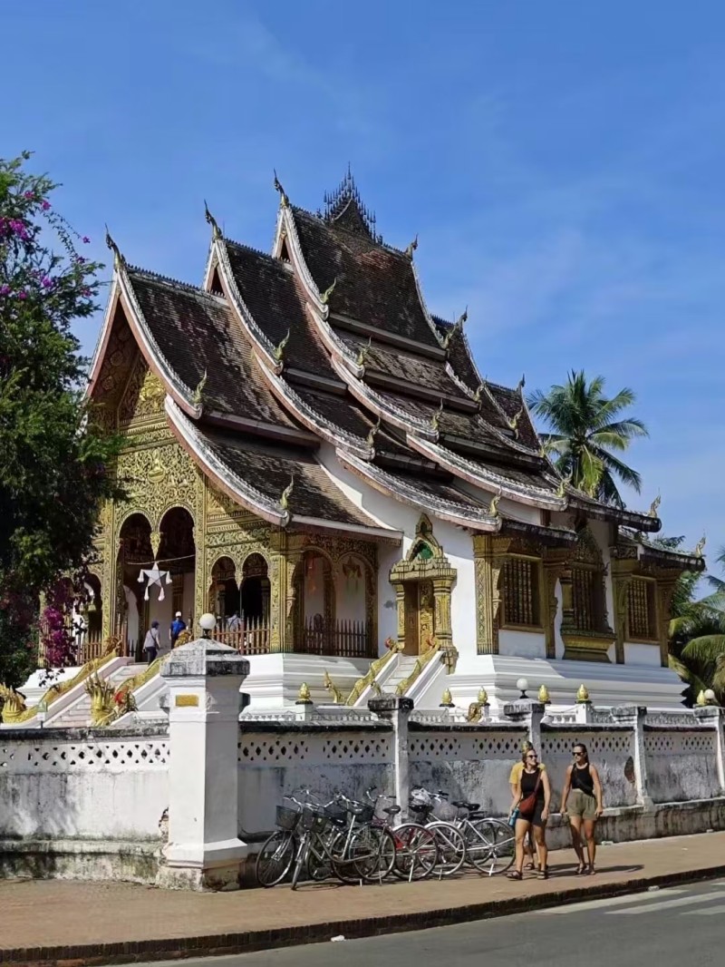 老挝昔日大皇宫.jpg