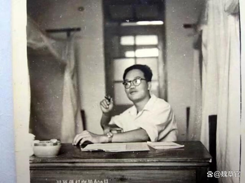魏章官1973年住村闽侯杨厝采访照片.jpg